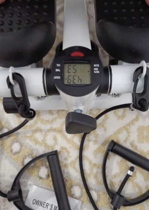 Мини-степпер с эспандерами Для дома новый