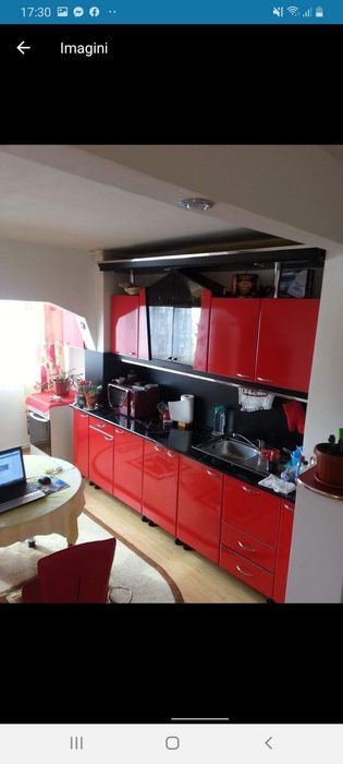 Vand mobila rosie bucatarie