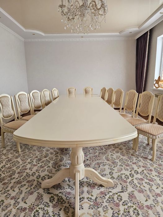 Стол стуля жақсы күйінде