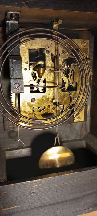 Стар античен  часовник