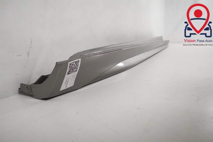 Декоративна лайстна Праг Дясна Оригинална В Добро Състояние Мерцедес-Б