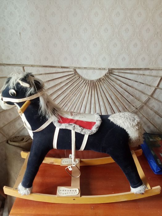 Продаётся детская качалка.