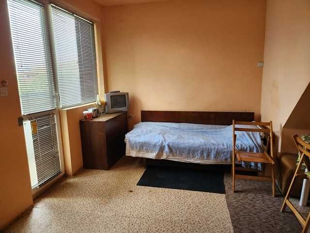 Дава се под наем Едностаен апартамент в Търговище, Център - 35 кв.м за 127.5 € - Снимка #1