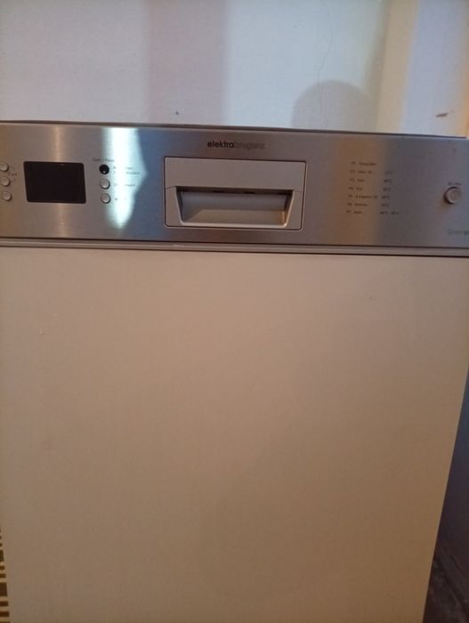 Mașina de spălat vase Elektra