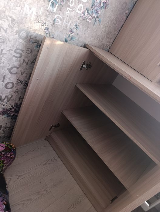 Продам школьный стол