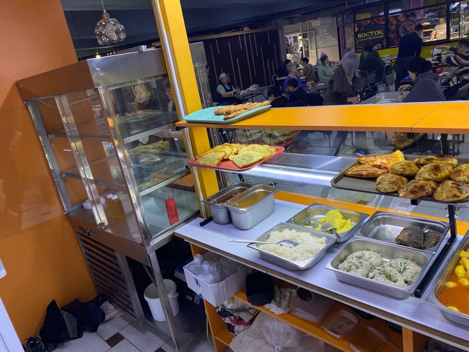 Дайын тағамдарға арналған витрина сатылады