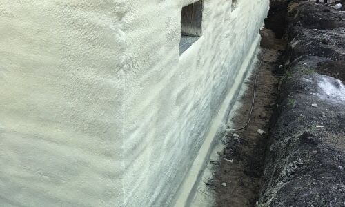 Izolație cu spuma poliuretanică Plixxent(Baymer)