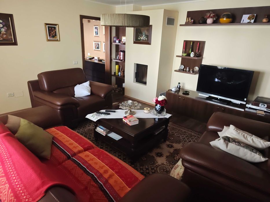vanzare apartament 3 camere Focsani