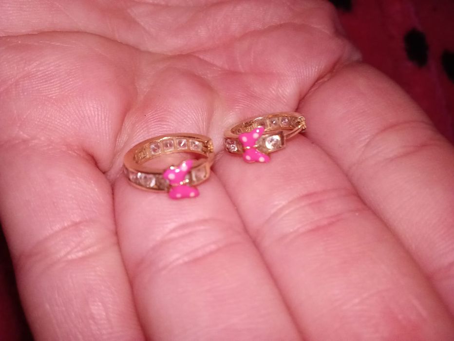 Cercei din aur cu fluture roz