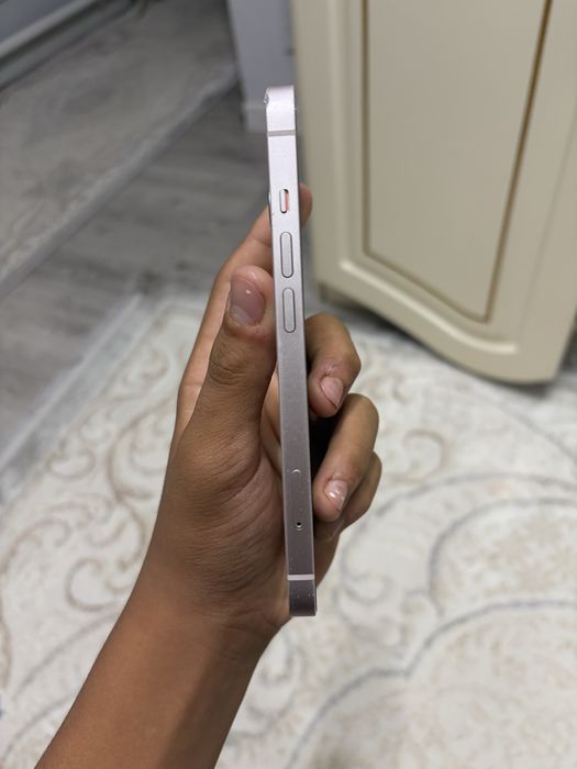 Обменяю iPhone 13 на выше