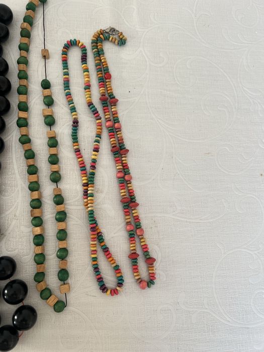 Бусы разные перламутровые