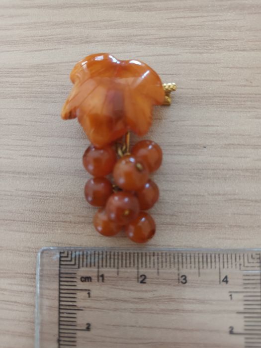 Руски бижута - гривна с ест. перли и злато и брошка с кехлибар