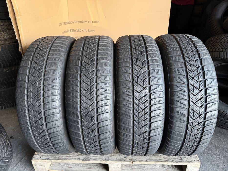 4 anvelope iarna 225/60/18 , Pirelli , DOT 2022 !