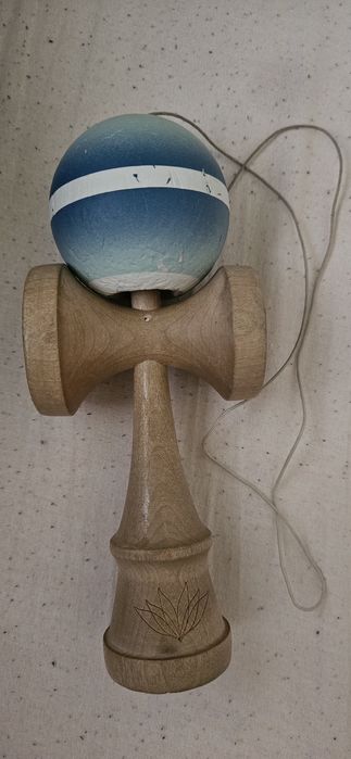 Kendama setup TAMA Sweets Horizon – Blue Edition  Ken Lotus Sacred