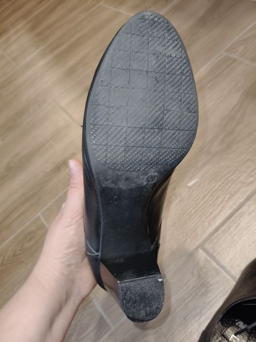 Ghete piele 5th Avenue nr 40