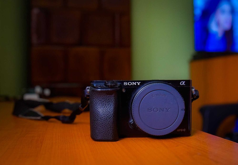 aparat mirorless Sony a 6000 stare buna