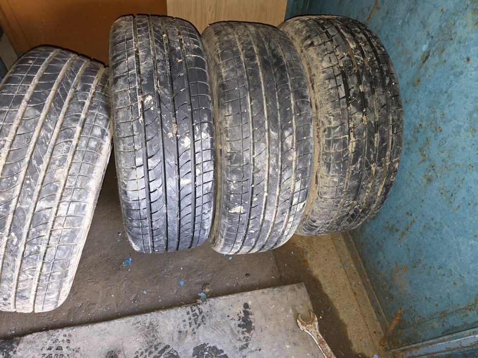 Продам лет покрышки