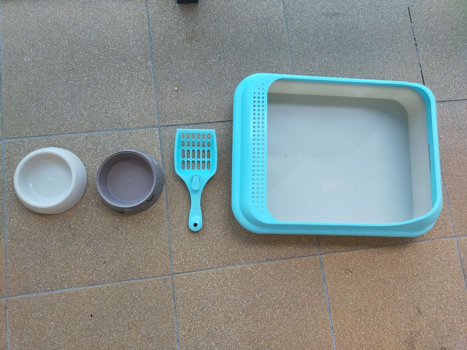 Лоток, миска для кошек