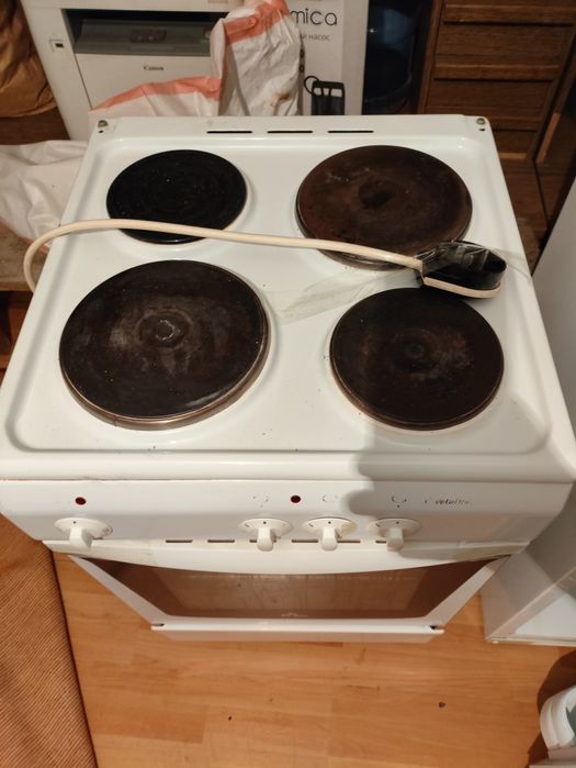 Электро плита De luxe 3 конфорки