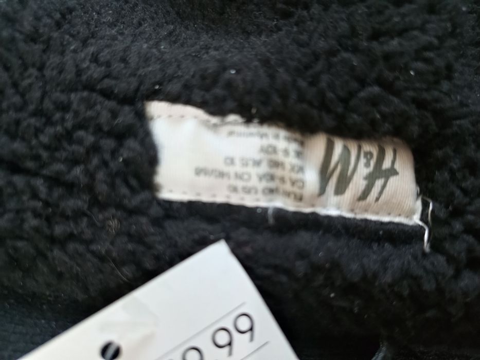 Куртка новая HM на 10 лет.