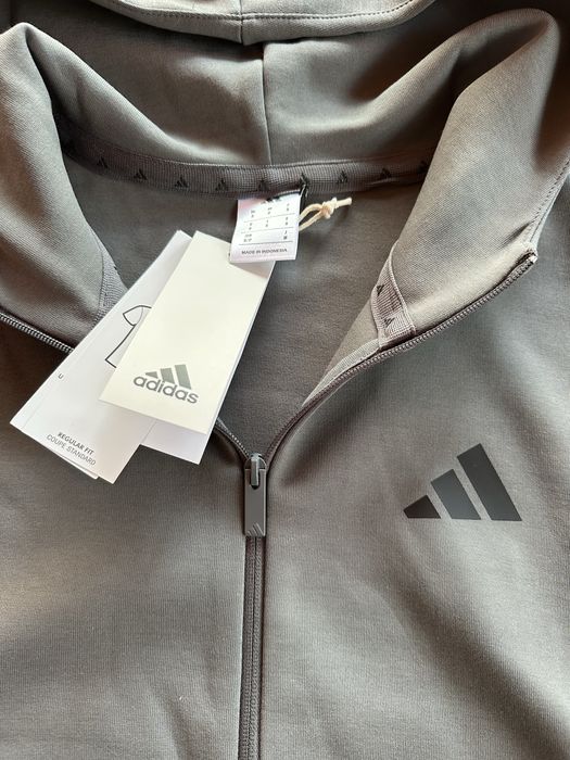 Мъжки,памучен,масленозелен екип Adidas