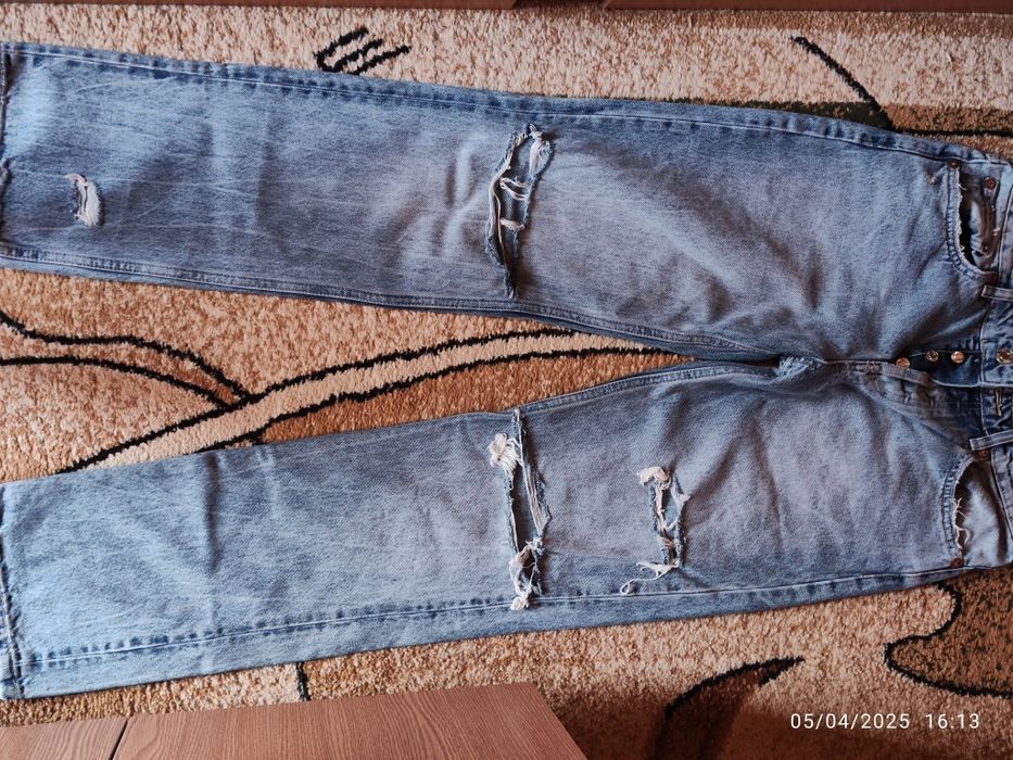 Blugi albaștri Zara