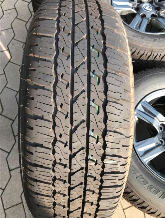 Jante cu anvelope originale Toyota