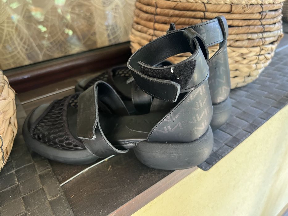 Сандали Navvi 36 номер