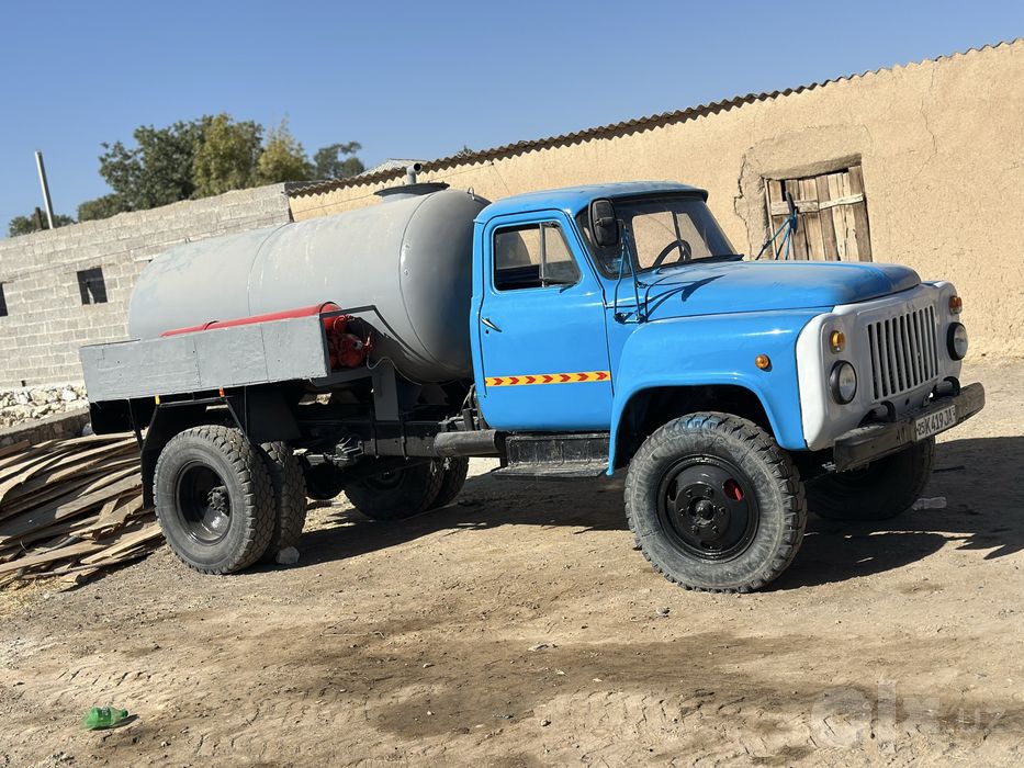 1988 yil Gaz 53 sotiladi