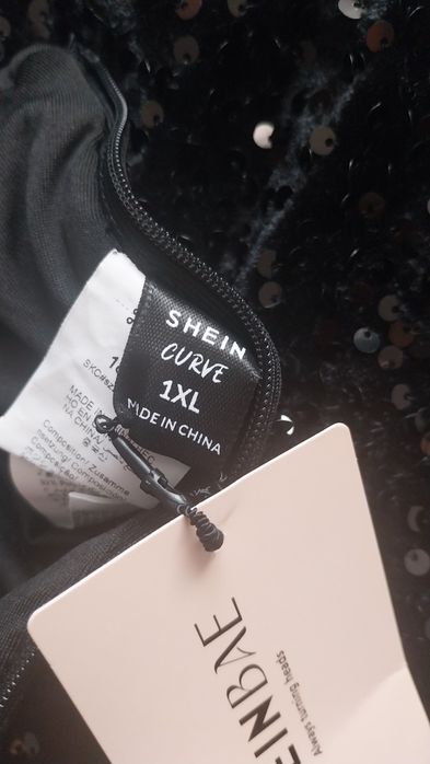 Pantaloni  negri cu paiete