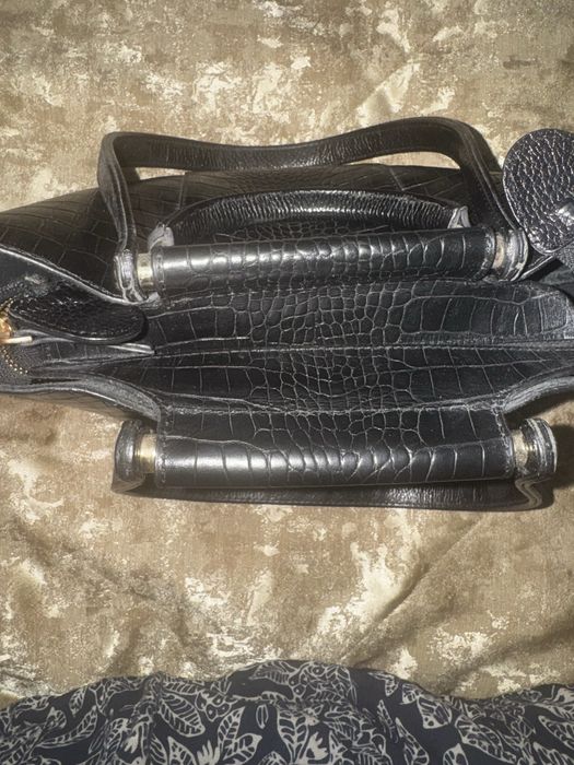 Сумка кожаная под крокодил Tony Belucci