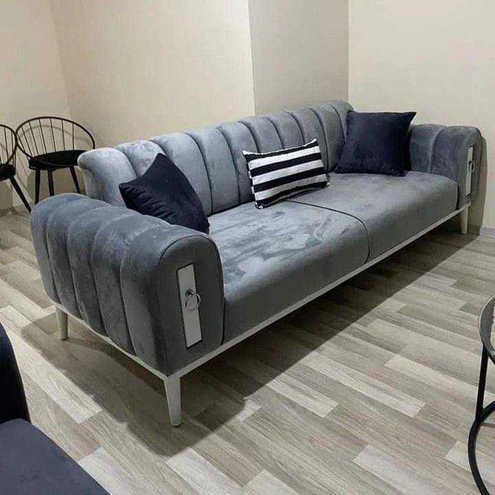 Zamonaviy va qulay  divanlar! Yetkazib berish bepul!