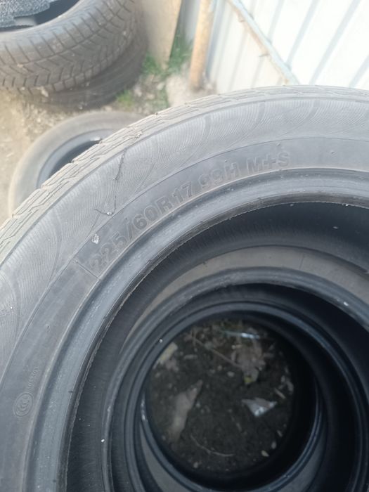 Продам резину комплект