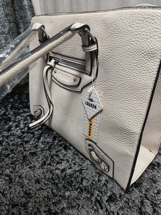 Дамска чанта бяла нова