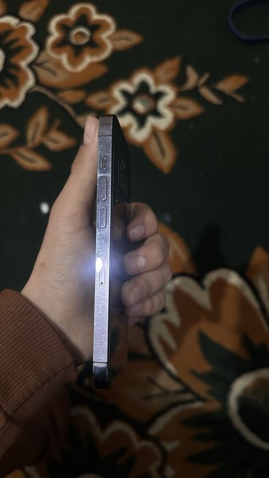 Iphone 14 pro sotiladi abmen bor 15 proga