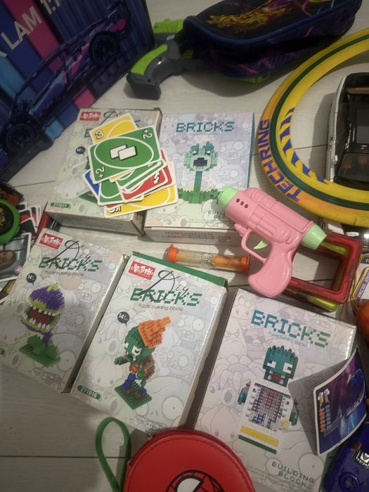 Пролам пакет игрушек б/у