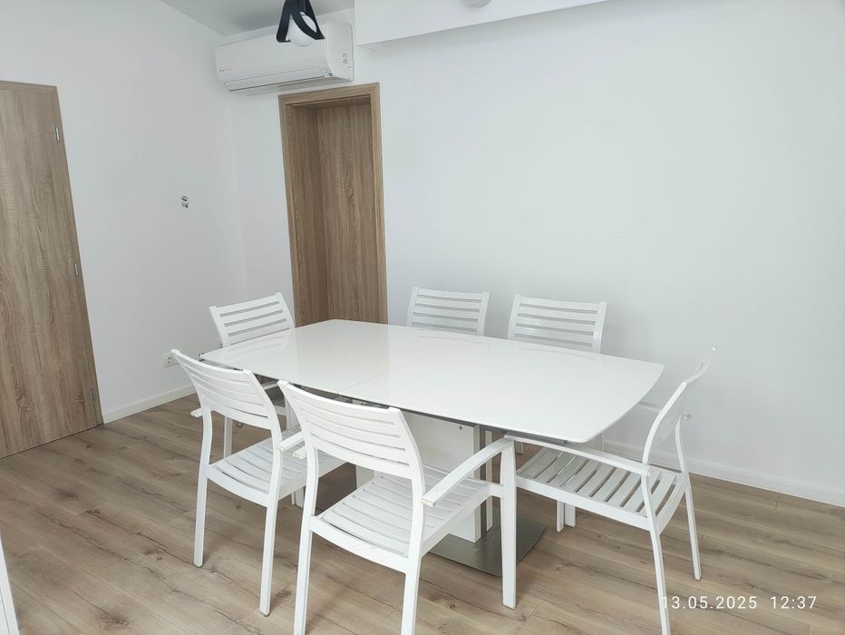 Продава се Четиристаен апартамент в Варна, Операта - 120 кв.м за 11 €/кв.м - Снимка #2