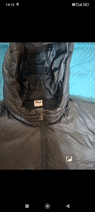 Продам куртку fila