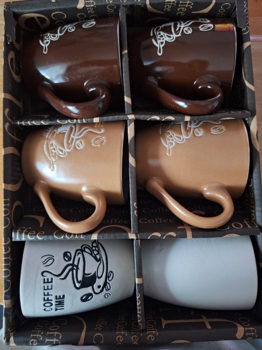 Set de 6 căni de cafea în 3 culori