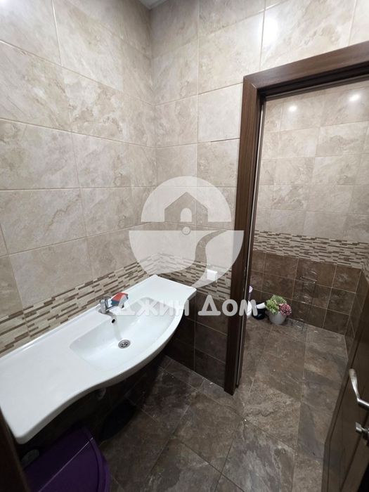 Търговско помещение ПОД НАЕМ в престижния к-с „Перла“, гр. Бургас