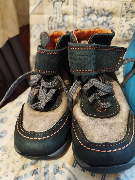 Лот обувки за момче 25/26