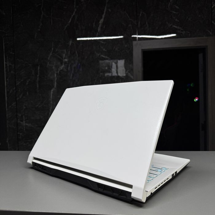 Msi sword gaming i7 noutbuk notebook