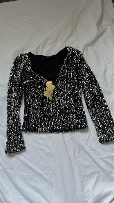 Продам кофту новая