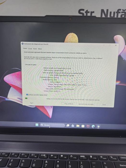 Laptop LENOVO IdeaPad Slim 3 15IAH8 -N-