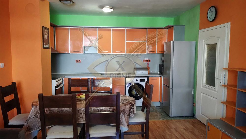 Тристаен апартамент в Автогара! 21685542