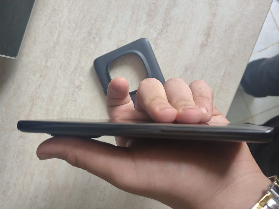 vând Xiaomi redmi note 14 pro 5g