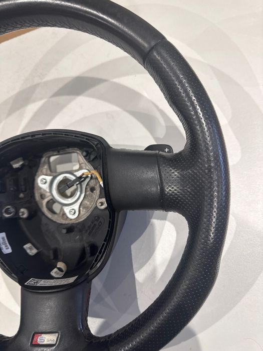 Audi A3 s-line кожен волан Ауди А3