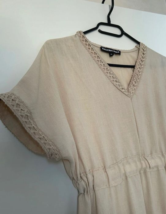 Rochie bej cu mânecă scurtă