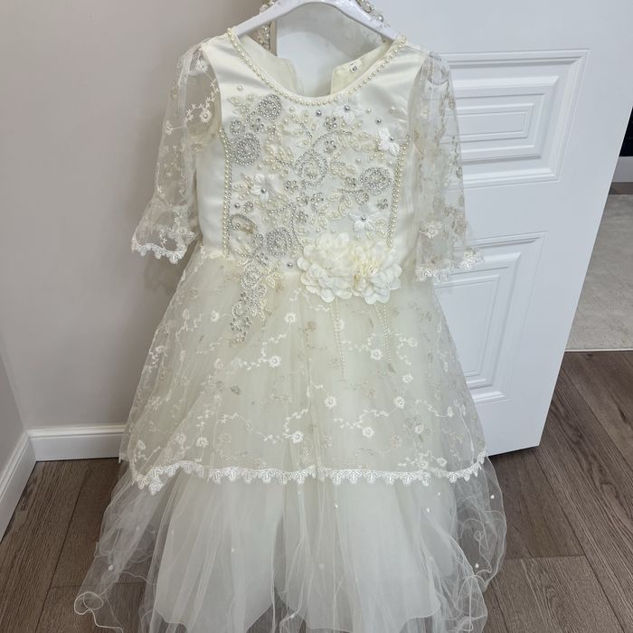 Продам платье нарядное