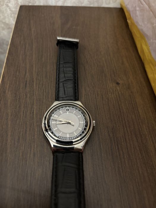 Часы Swatch irony